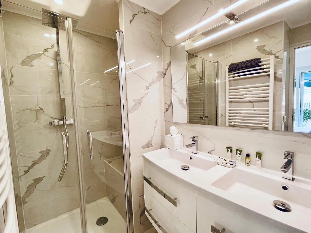 公寓 Reine Marie :Top Floor Carre D'Or Avec Acces Direct A La Mer 尼斯