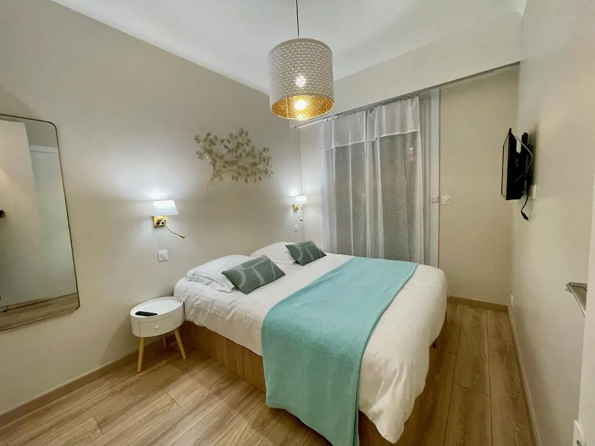 Apartment Reine Marie :Top Floor Carre D'Or Avec Acces Direct A La Mer Nice France